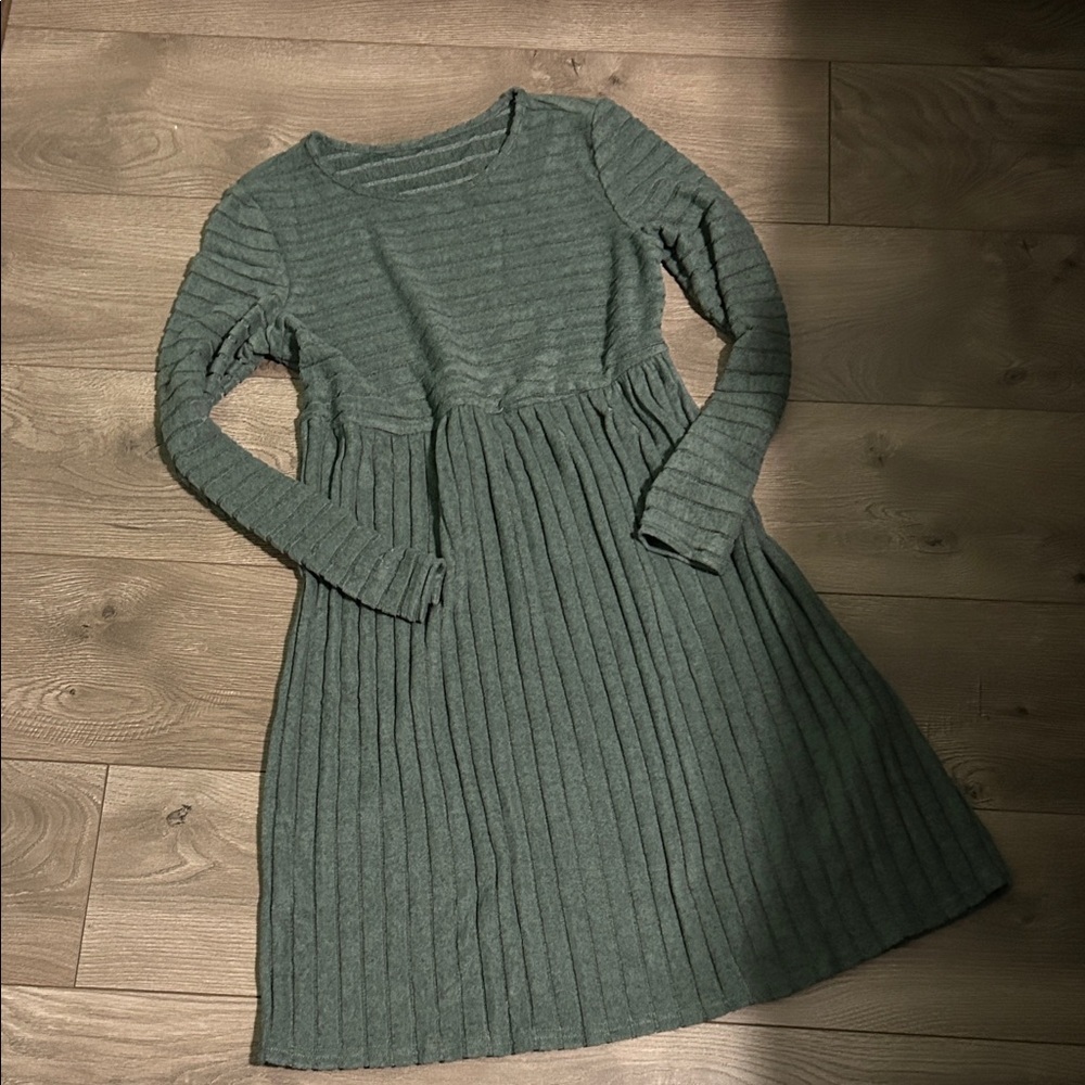 Green Ribbed Long Sleeve Dress